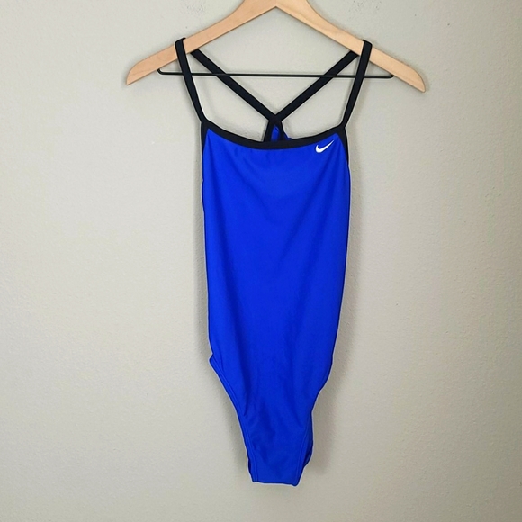 nike hydrastrong swimsuit